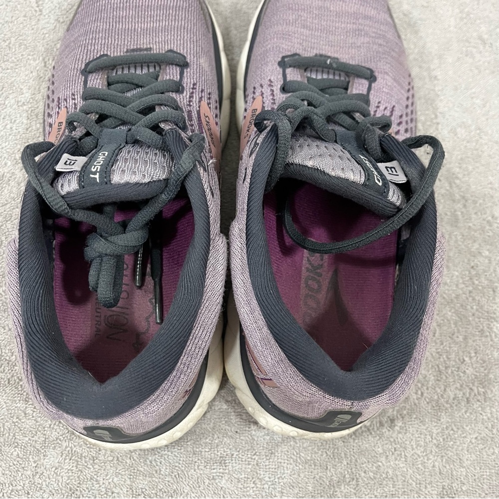 Brooks Ghost 13 Purple White 1203381B550 Women's 6.5B - Picture 4 of 10